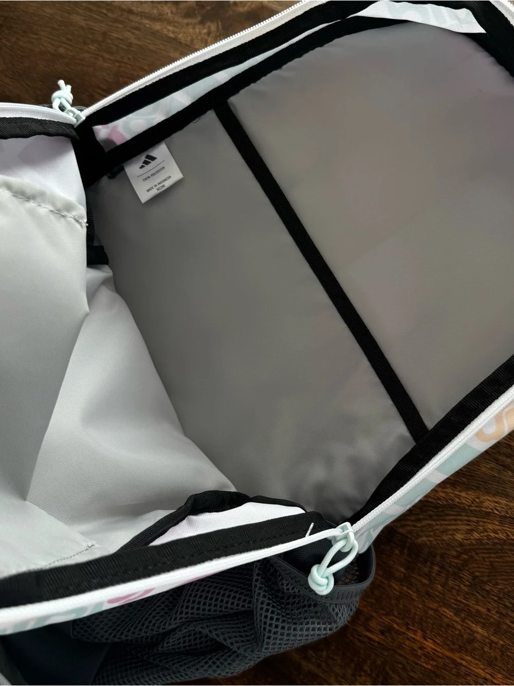 Adidas Backpack with multiple pockets and padded for laptop New with Tags - Picture 5 of 5